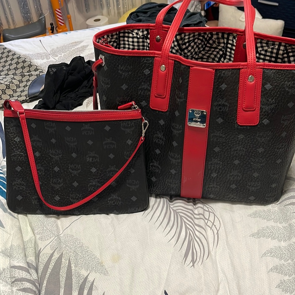 Handbag